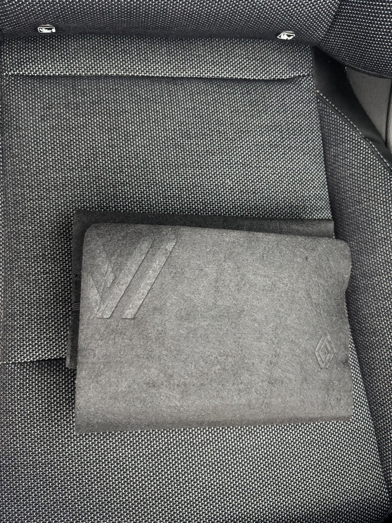 Used Renault Captur 2022 for sale - 76667415: Photo 42