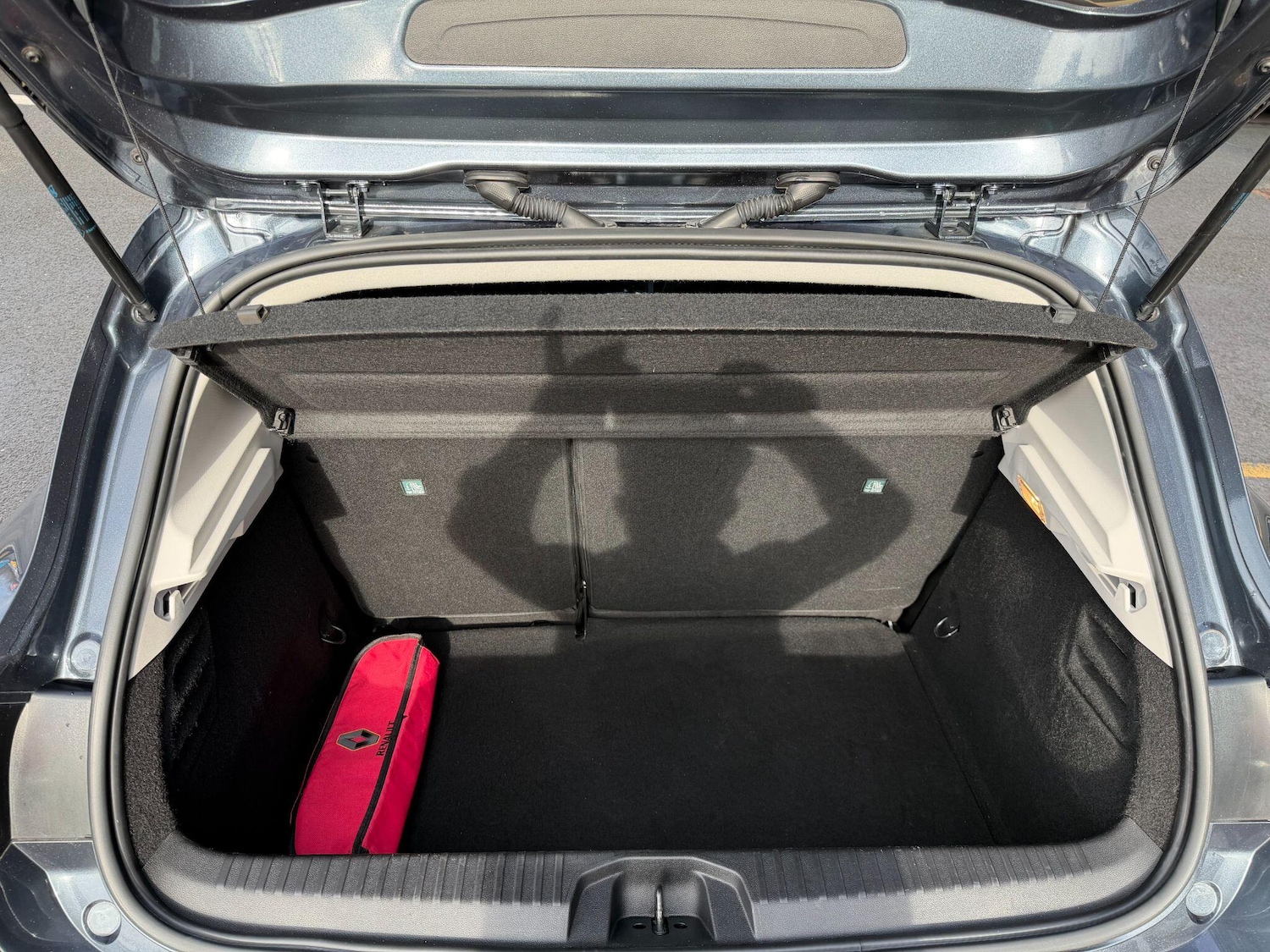 Used Renault Clio for sale - 77657931: Photo 25