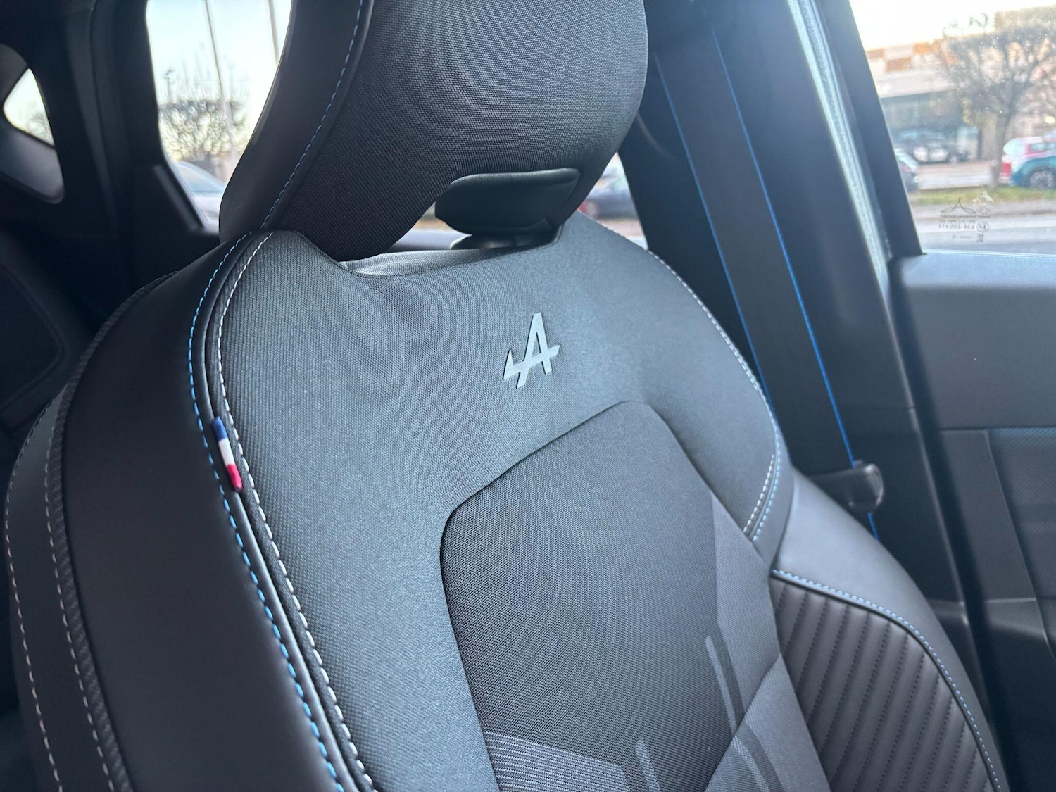 Used Renault Captur 2025 for sale - 76550588: Photo 15