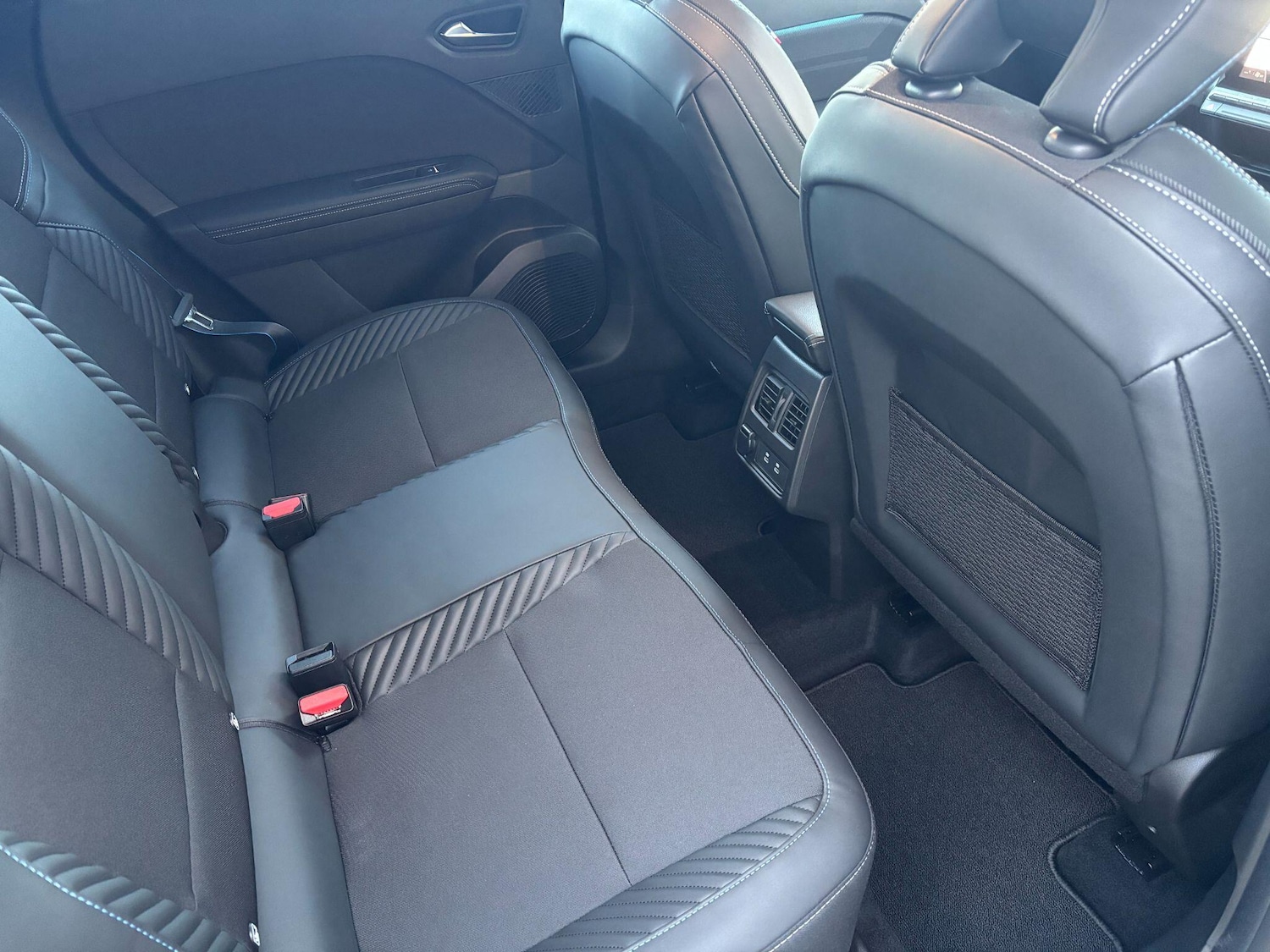 Used Renault Captur 2025 for sale - 76550588: Photo 16