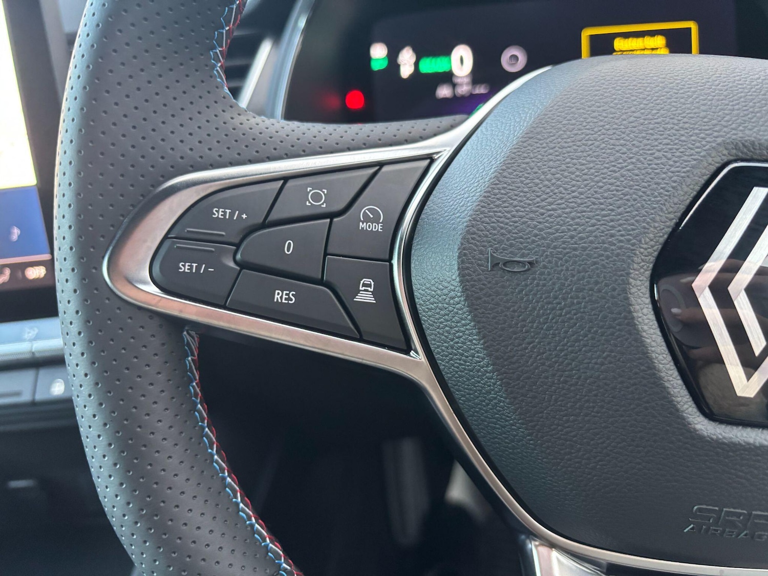 Used Renault Captur 2025 for sale - 76550588: Photo 29