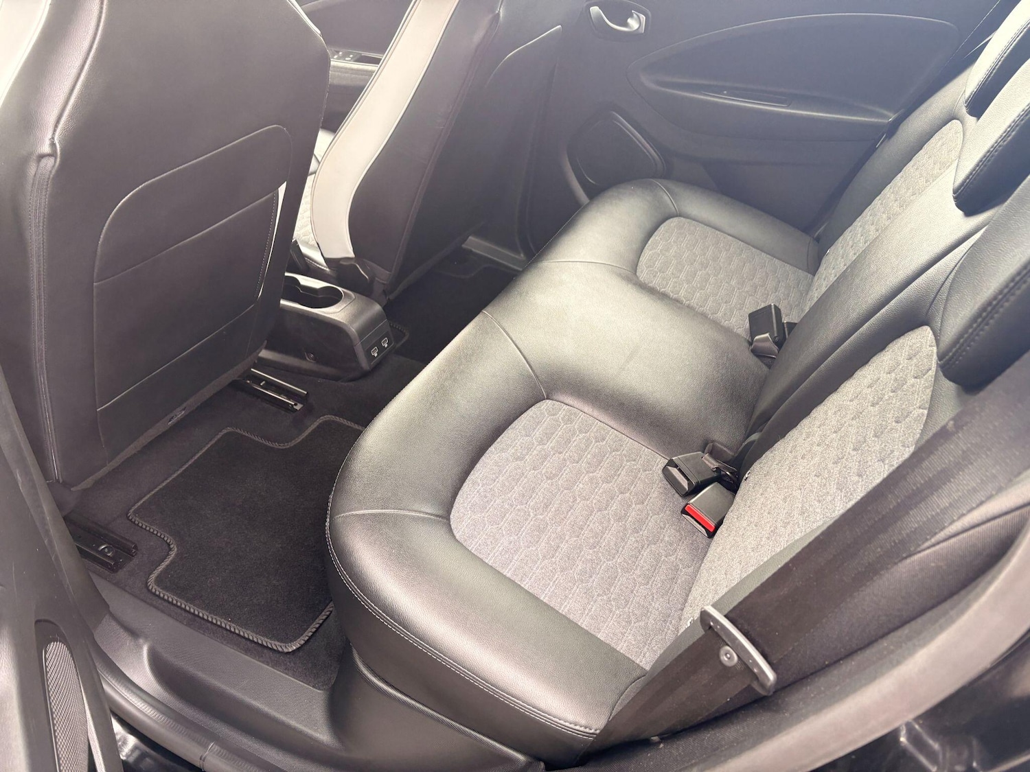 Used Renault Zoe 2022 for sale - 77898416: Photo 14