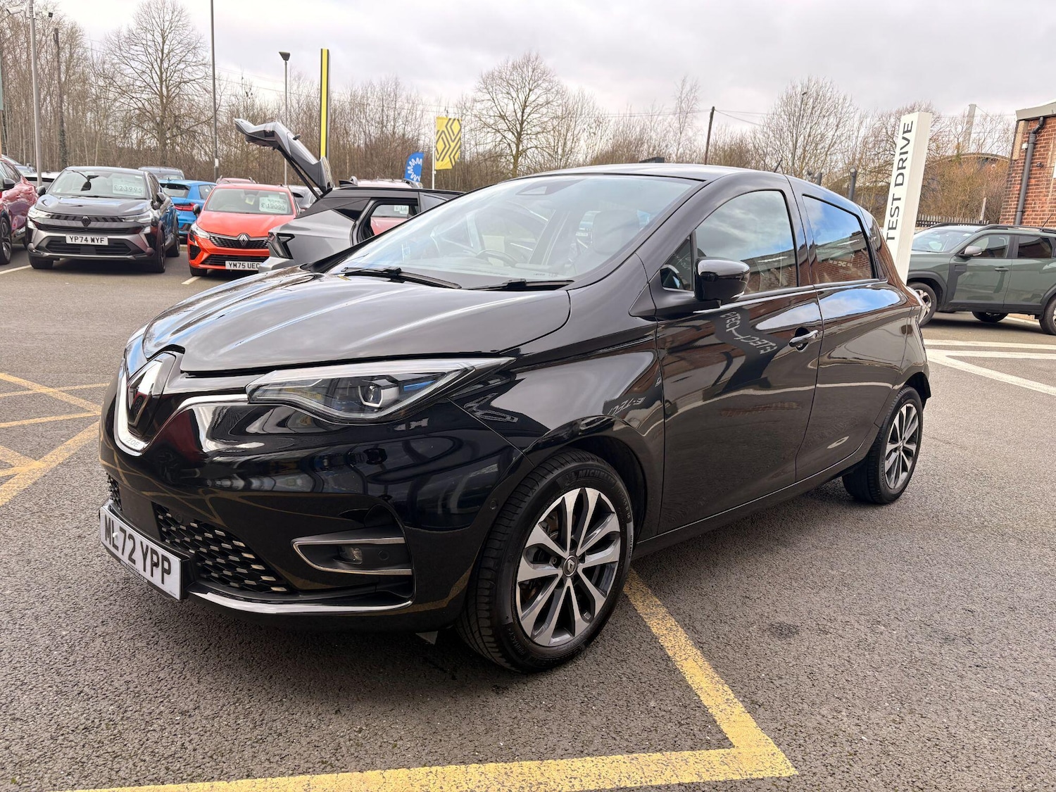 Used Renault Zoe 2022 for sale - 77898416: Photo 3
