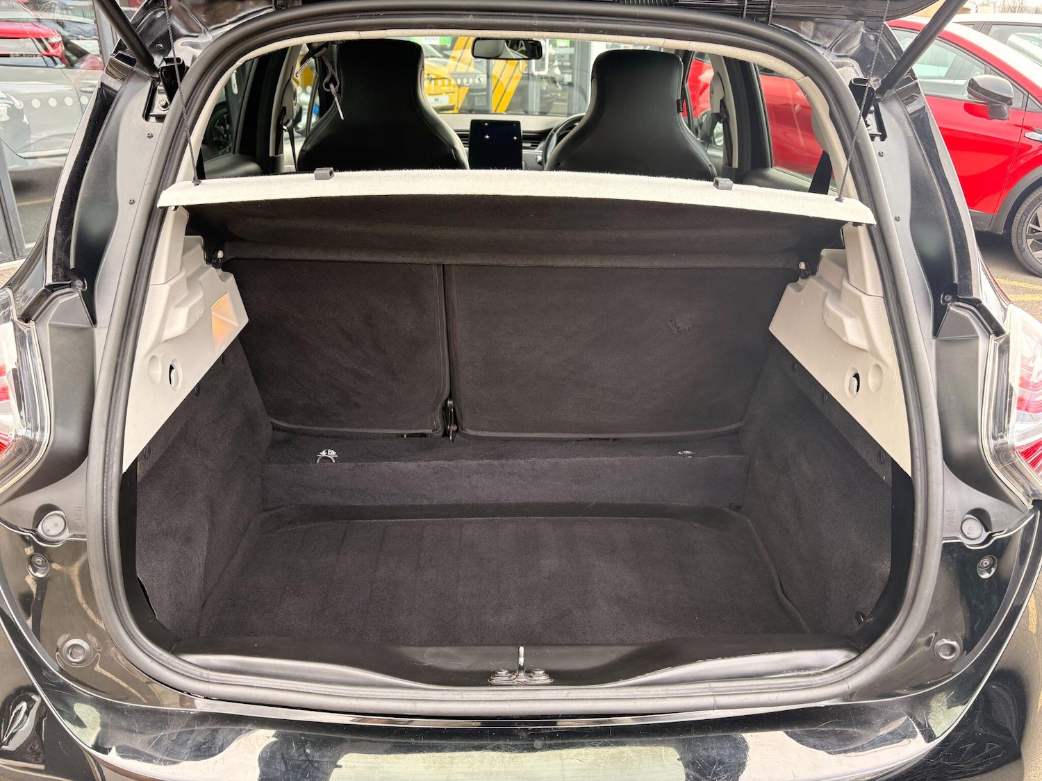 Used Renault Zoe 2022 for sale - 77898416: Photo 37