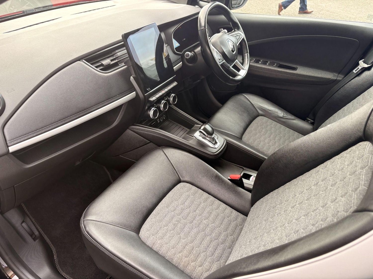 Used Renault Zoe 2022 for sale - 77898416: Photo 39