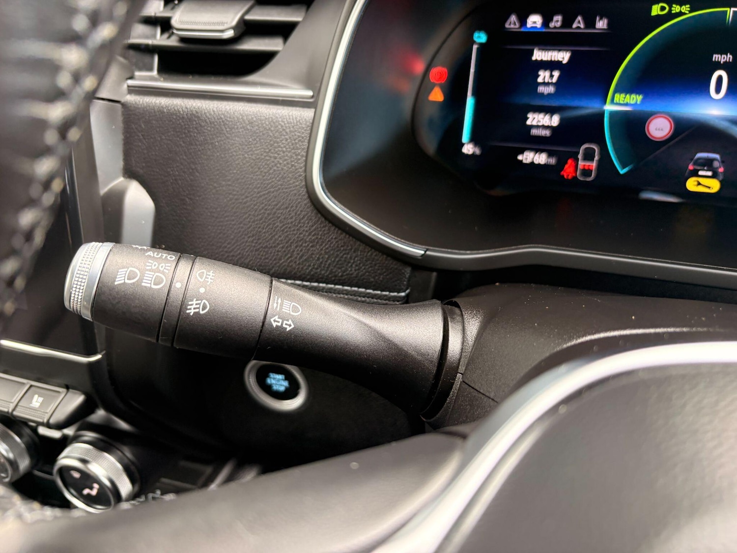 Used Renault Zoe 2022 for sale - 77898416: Photo 41