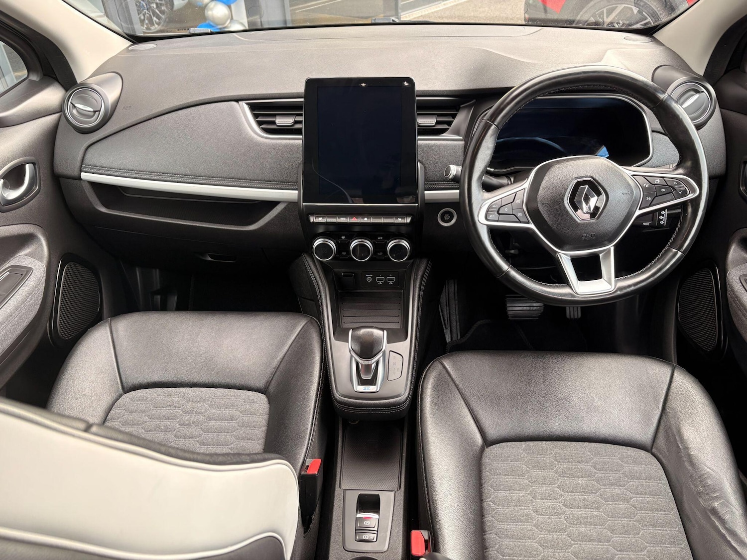 Used Renault Zoe 2022 for sale - 77898416: Photo 9