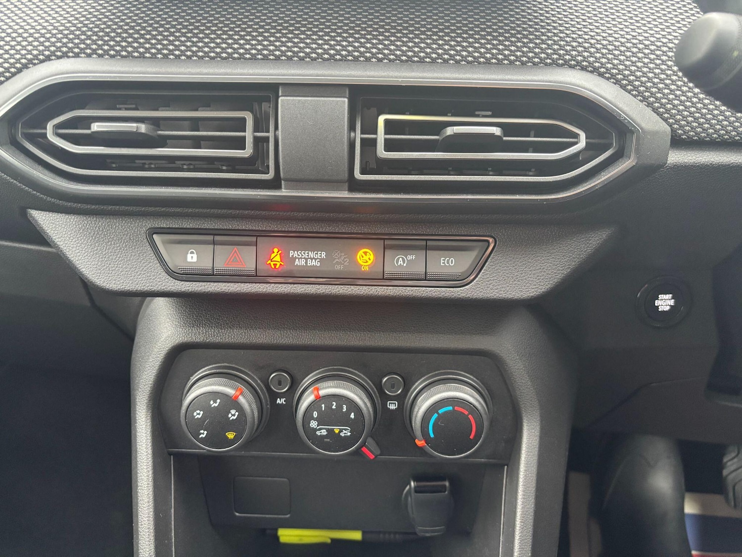 Used Dacia Sandero 2022 for sale - 76849677: Photo 24