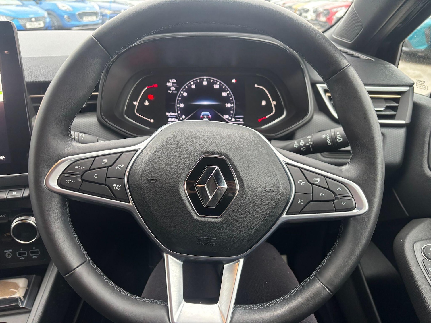 Used Renault Clio 2021 for sale - 76446824: Photo 26