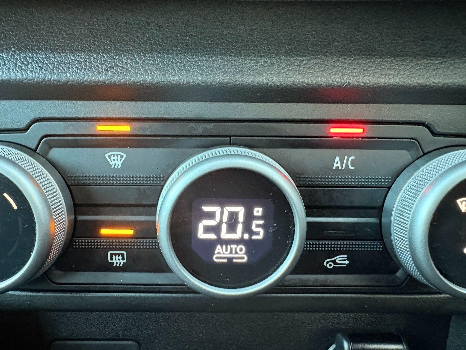 Used Dacia Sandero for sale - 77238557: Photo 44