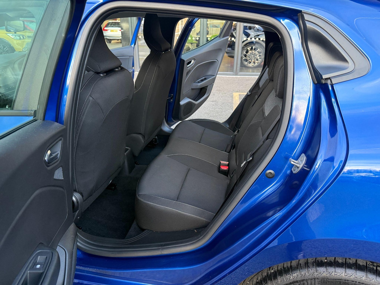 Used Renault Clio for sale - 77710314: Photo 15