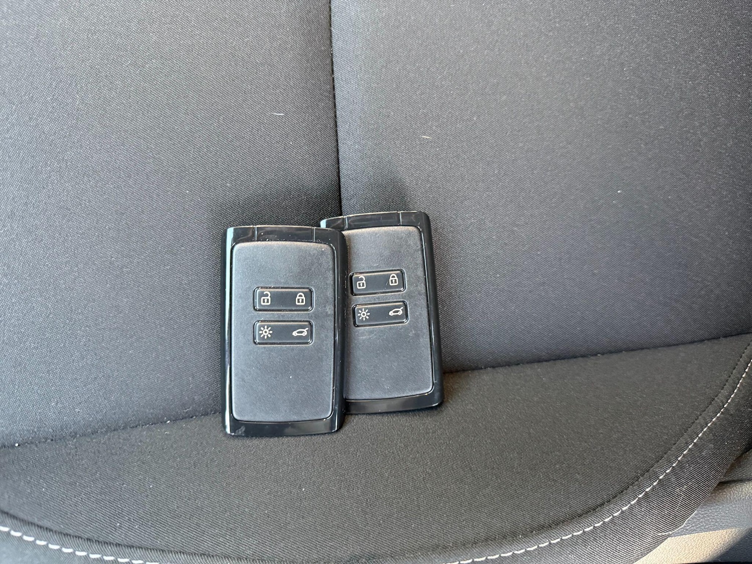 Used Renault Clio for sale - 77710314: Photo 17