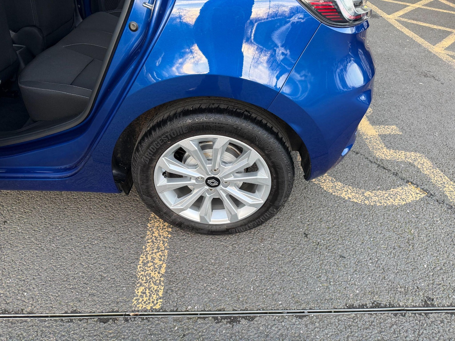 Used Renault Clio for sale - 77710314: Photo 28