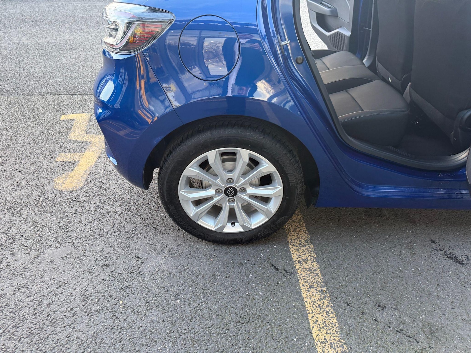 Used Renault Clio for sale - 77710314: Photo 29