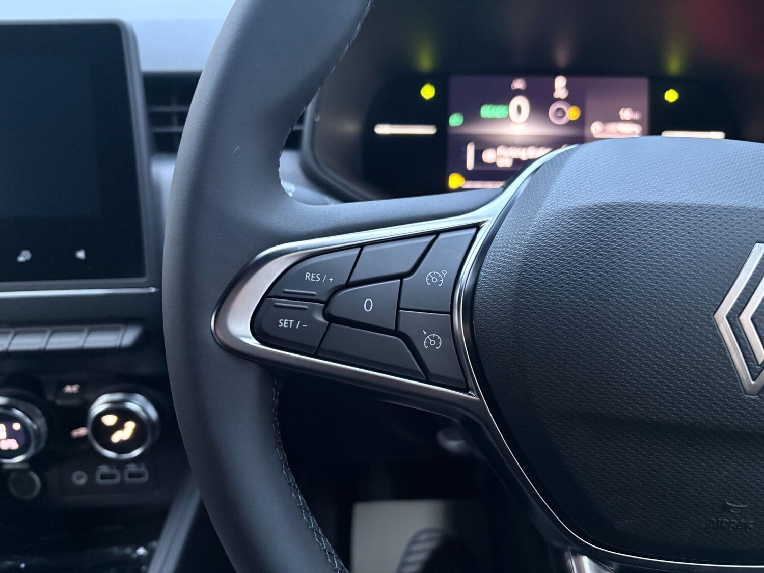 Used Renault Clio 2025 for sale - 78073303: Photo 18