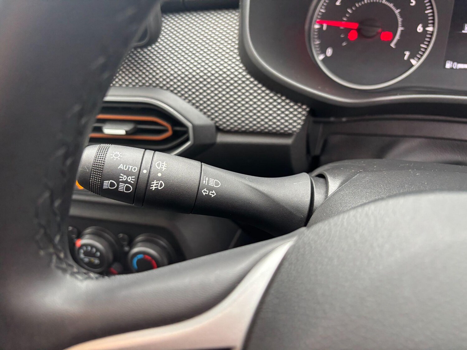 Used Dacia Sandero Stepway 2023 for sale - 76855799: Photo 22