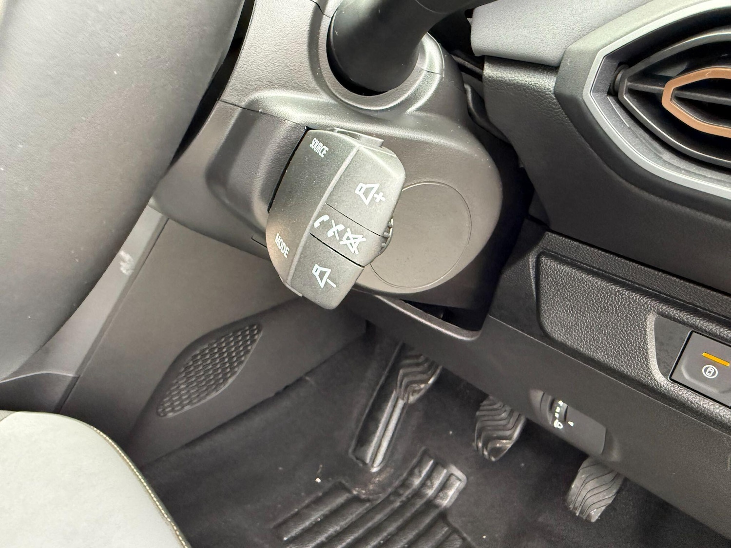 Used Dacia Sandero Stepway 2024 for sale - 76667456: Photo 26