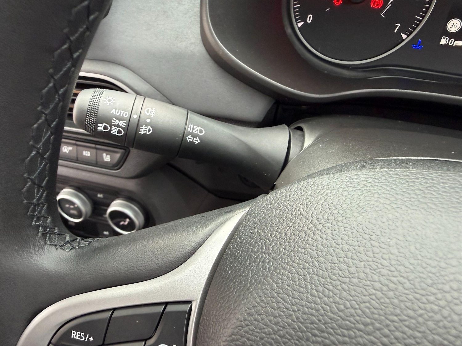 Used Dacia Sandero Stepway 2024 for sale - 76667456: Photo 29