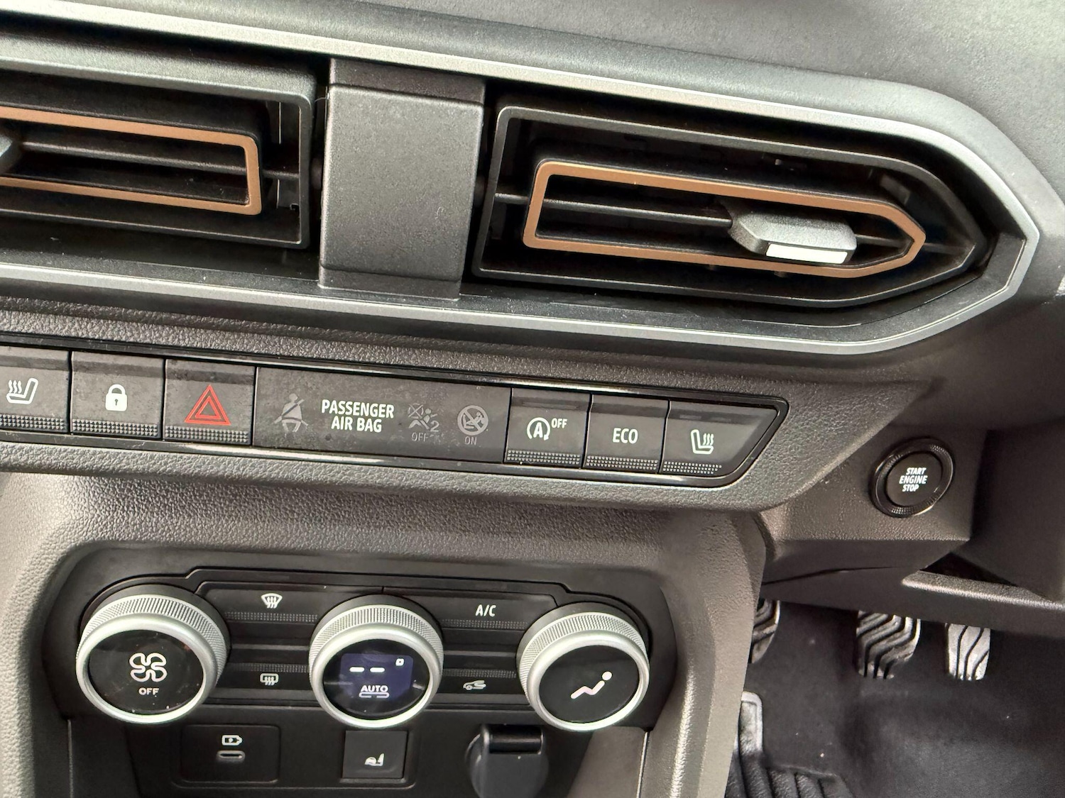 Used Dacia Sandero Stepway 2024 for sale - 76667456: Photo 34