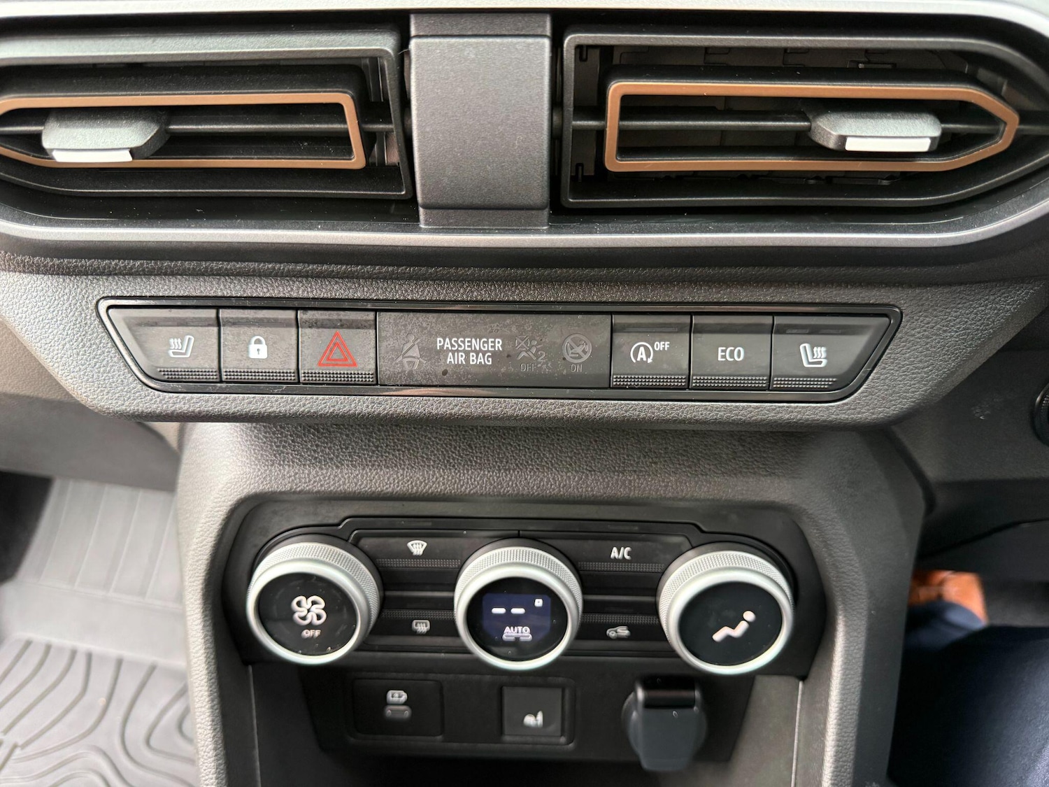 Used Dacia Sandero Stepway 2024 for sale - 76667456: Photo 39