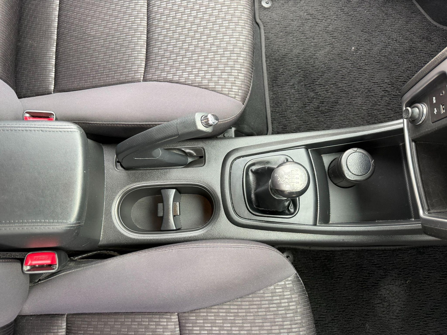 Used Ssangyong Korando for sale - 76824289: Photo 11