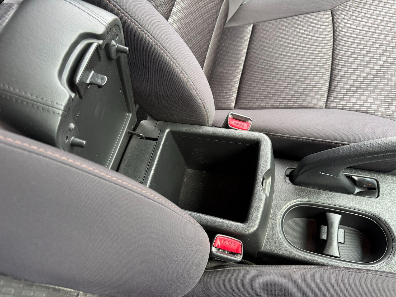 Used Ssangyong Korando for sale - 76824289: Photo 12