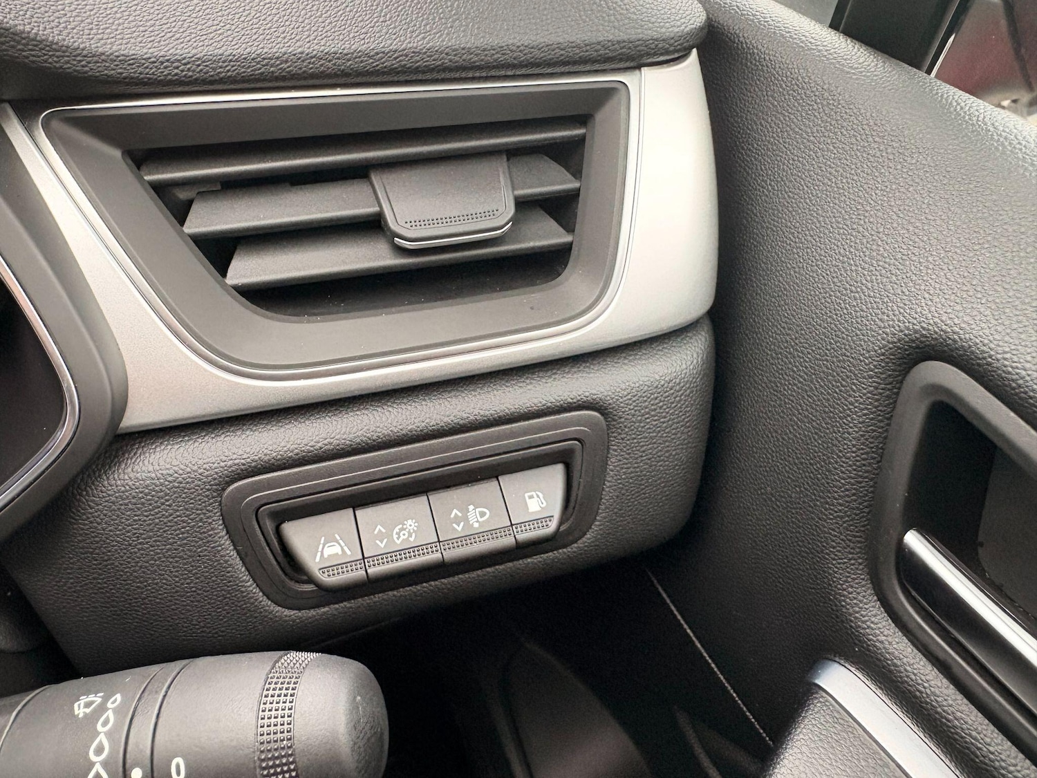 Used Renault Captur for sale - 77484462: Photo 23