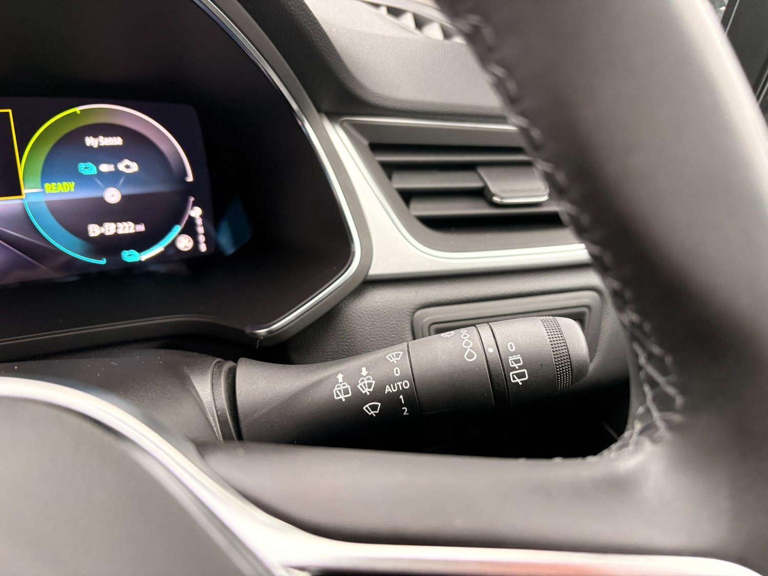 Used Renault Captur for sale - 77484462: Photo 28