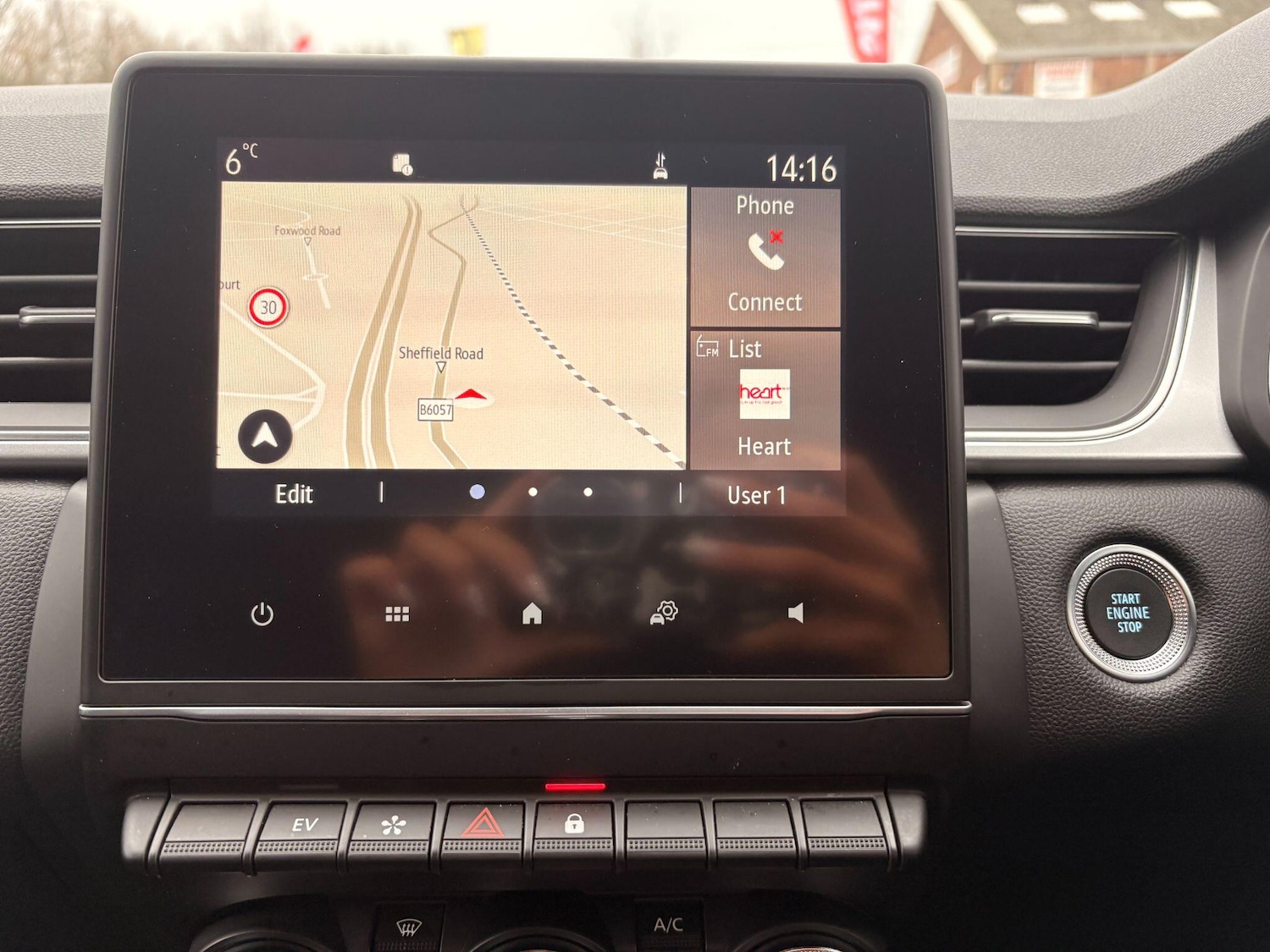 Used Renault Captur for sale - 77484462: Photo 40