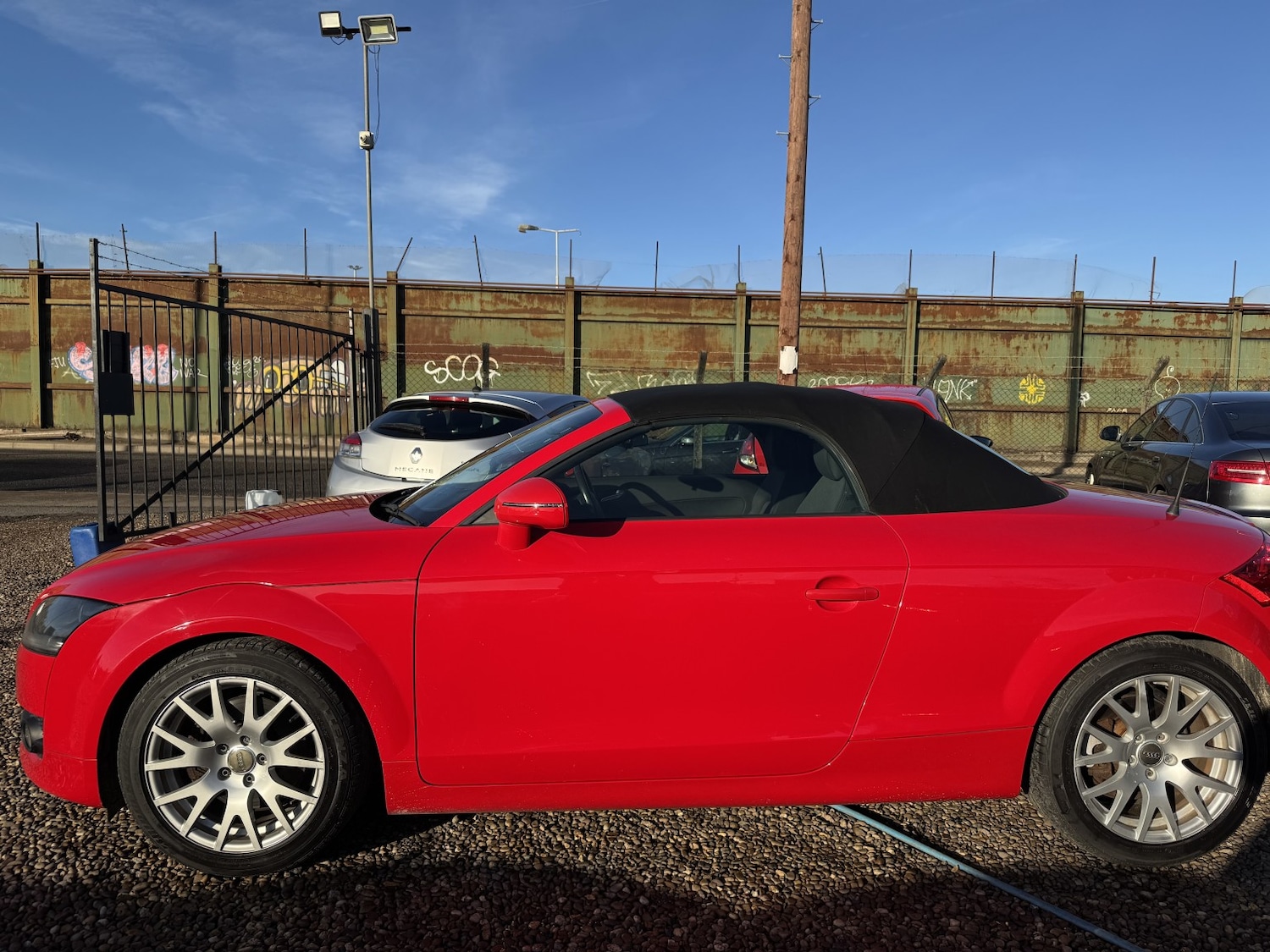 Used Audi TT 2010 for sale - 76649824: Photo 2