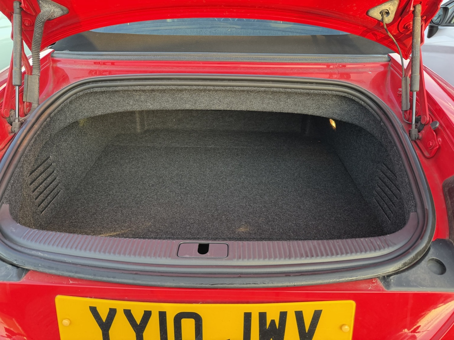 Used Audi TT 2010 for sale - 76649824: Photo 5