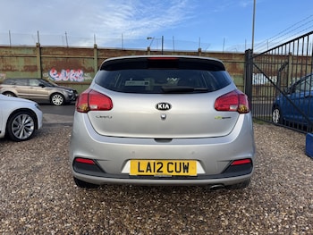 Used Kia Ceed 2012 for sale - 76837061: Photo