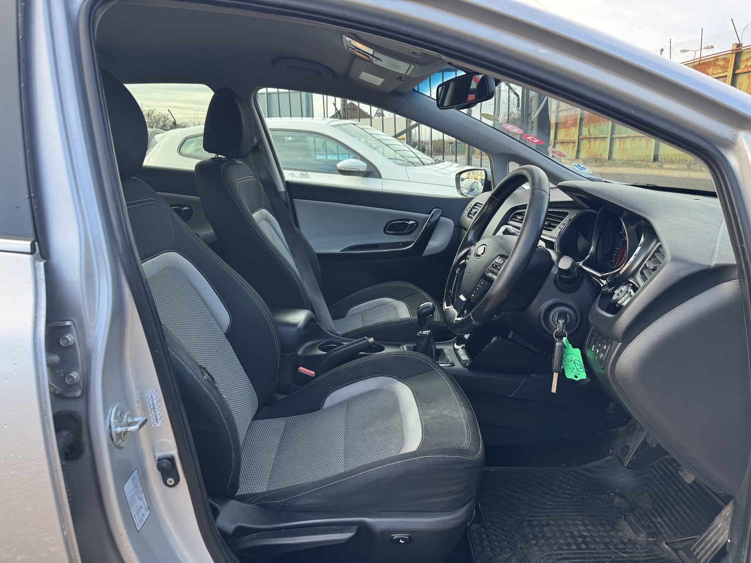 Used Kia Ceed 2012 for sale - 76837061: Photo 9