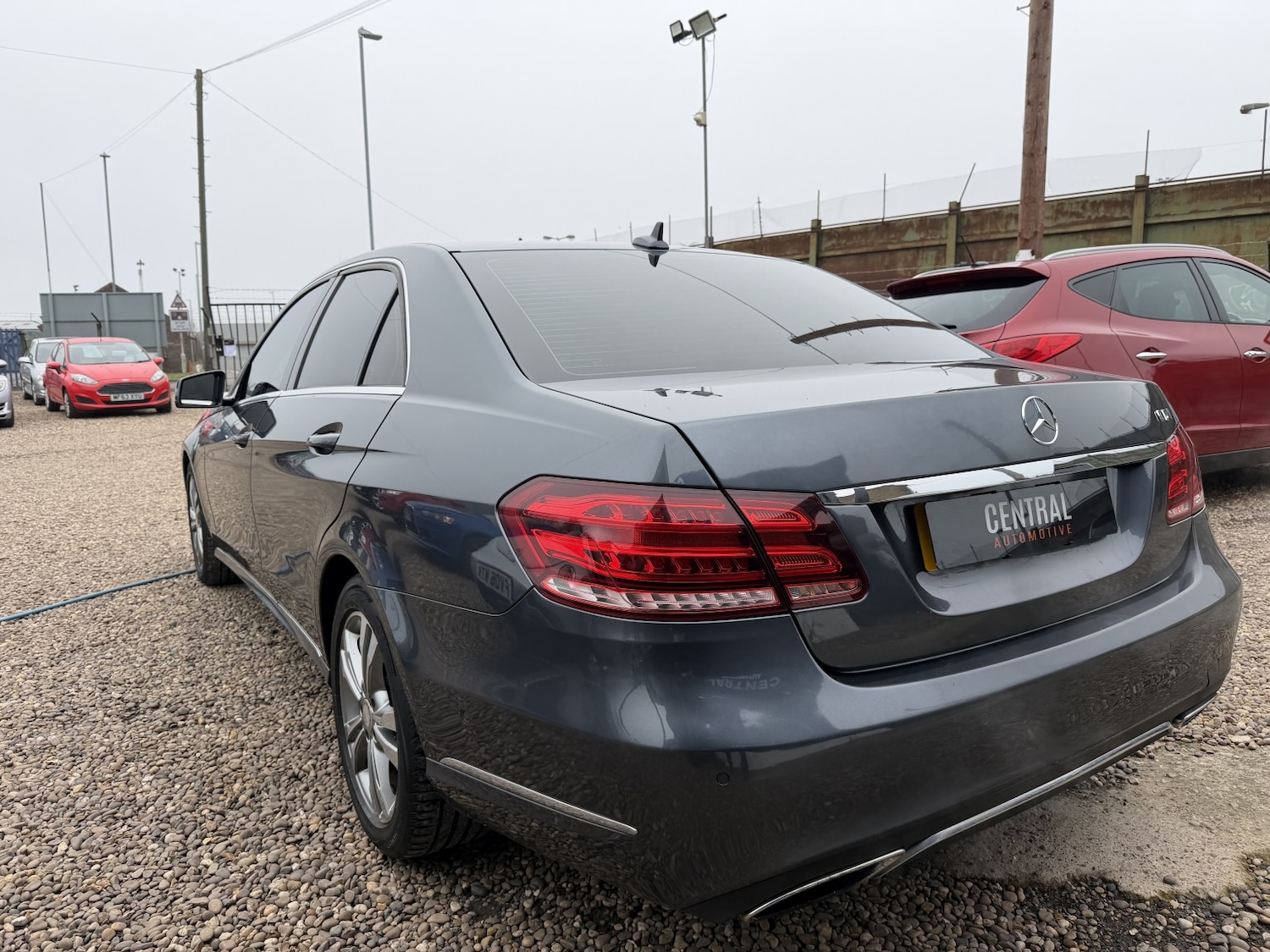 Used Mercedes-Benz E Class 2013 for sale - 77822395: Photo 3