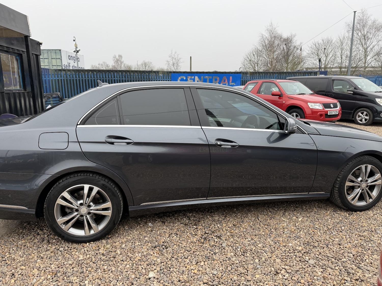 Used Mercedes-Benz E Class 2013 for sale - 77822395: Photo 6