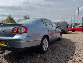 Used Volkswagen Passat 2005 for sale - 76793075: Photo