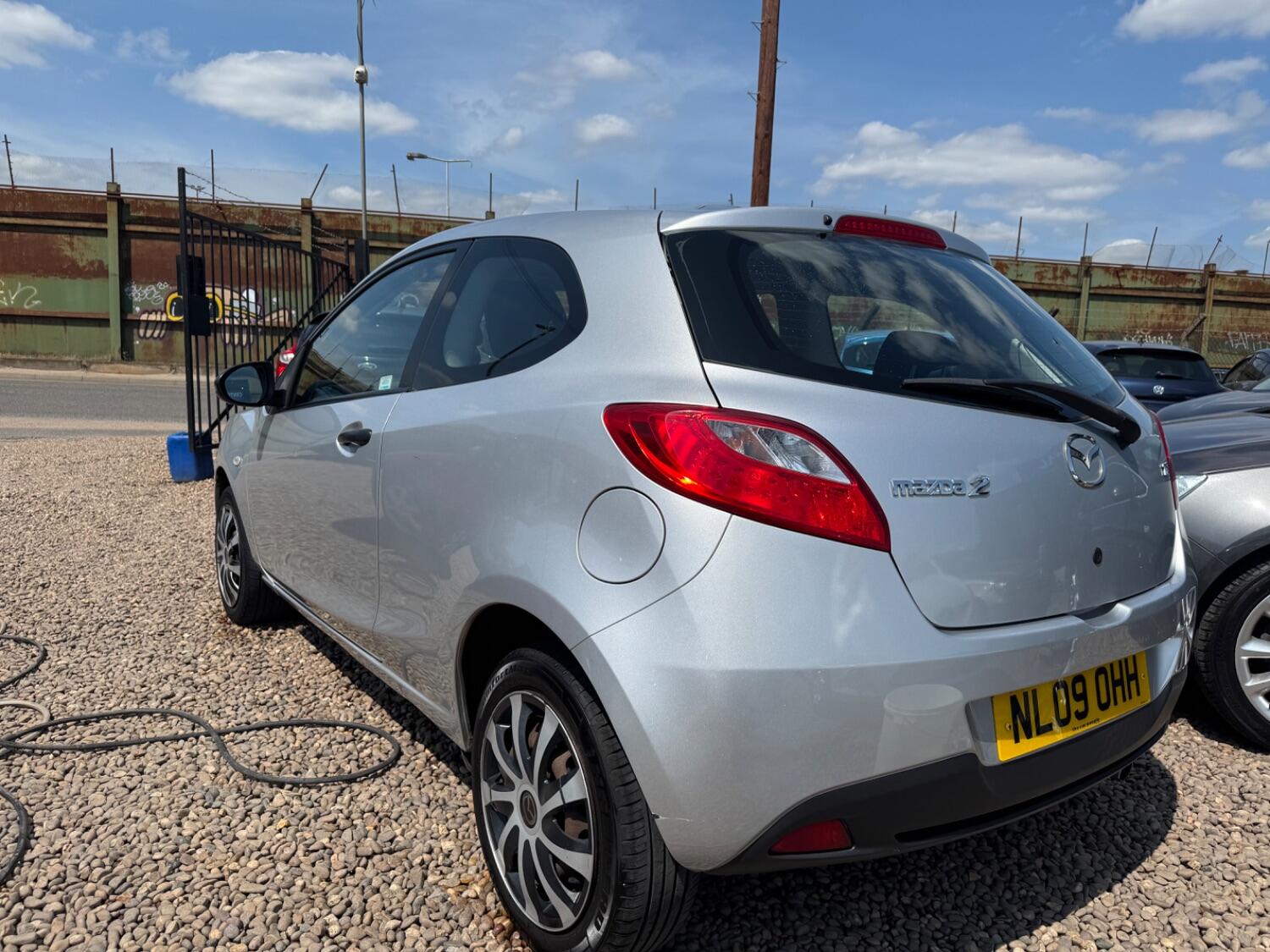 Used Mazda Mazda2 2009 for sale - 74949487: Photo 3