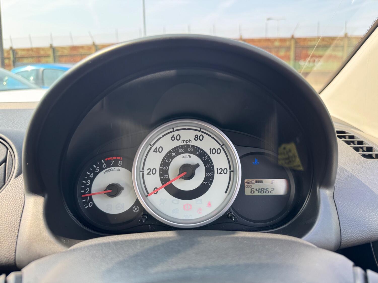 Used Mazda Mazda2 2009 for sale - 74949487: Photo 9