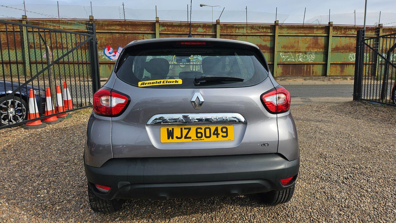 Used Renault Captur 2014 for sale - 76497381: Photo 14