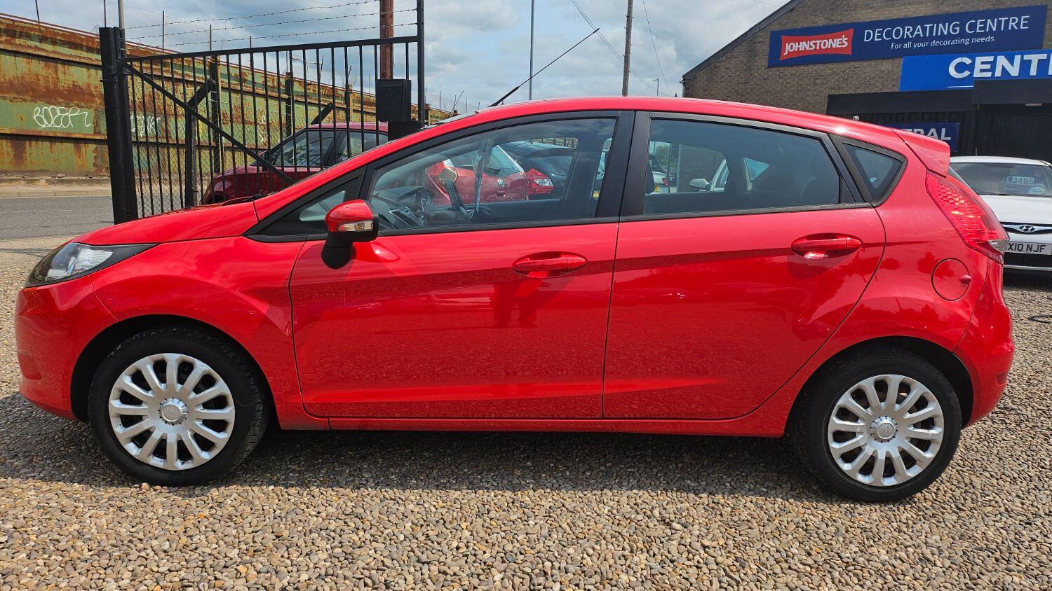 Used Ford Fiesta 2012 for sale - 75196860: Photo 2