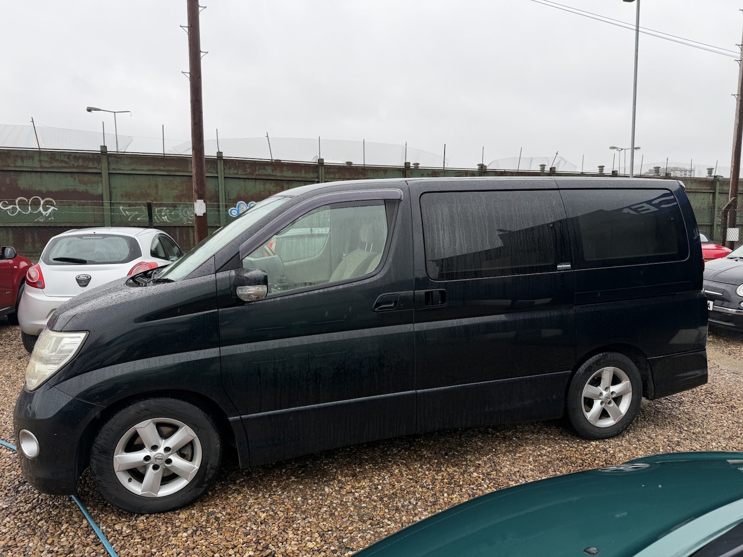 Used Nissan Elgrand 2019 for sale - 77465687: Photo 2