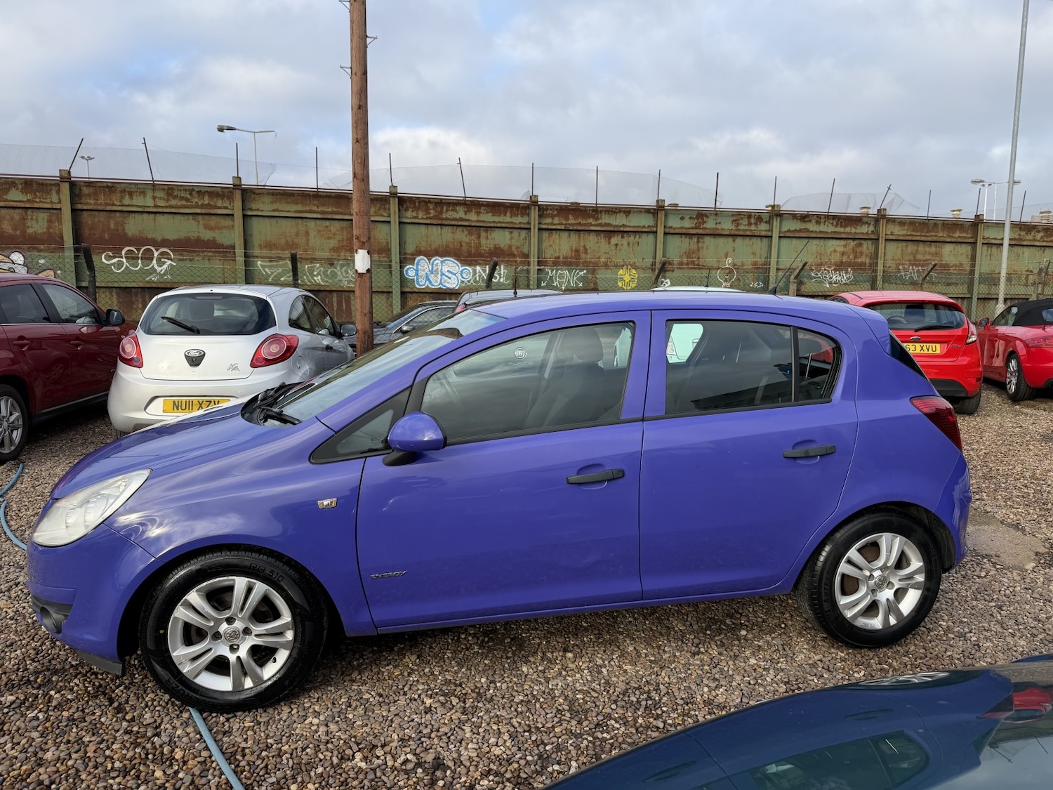 Used Vauxhall Corsa 2010 for sale - 77438390: Photo 2