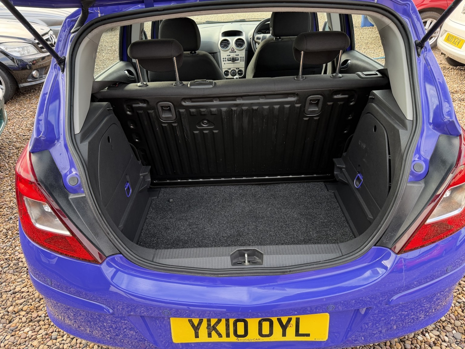 Used Vauxhall Corsa 2010 for sale - 77438390: Photo 5