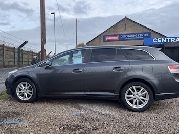Used Toyota Avensis 2011 for sale - 76497466: Photo