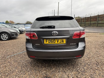 Used Toyota Avensis 2011 for sale - 76497466: Photo