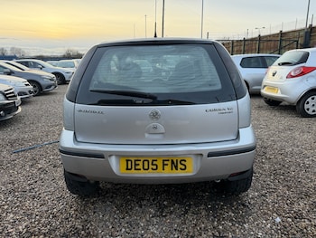 Used Vauxhall Corsa 2005 for sale - 77558623: Photo