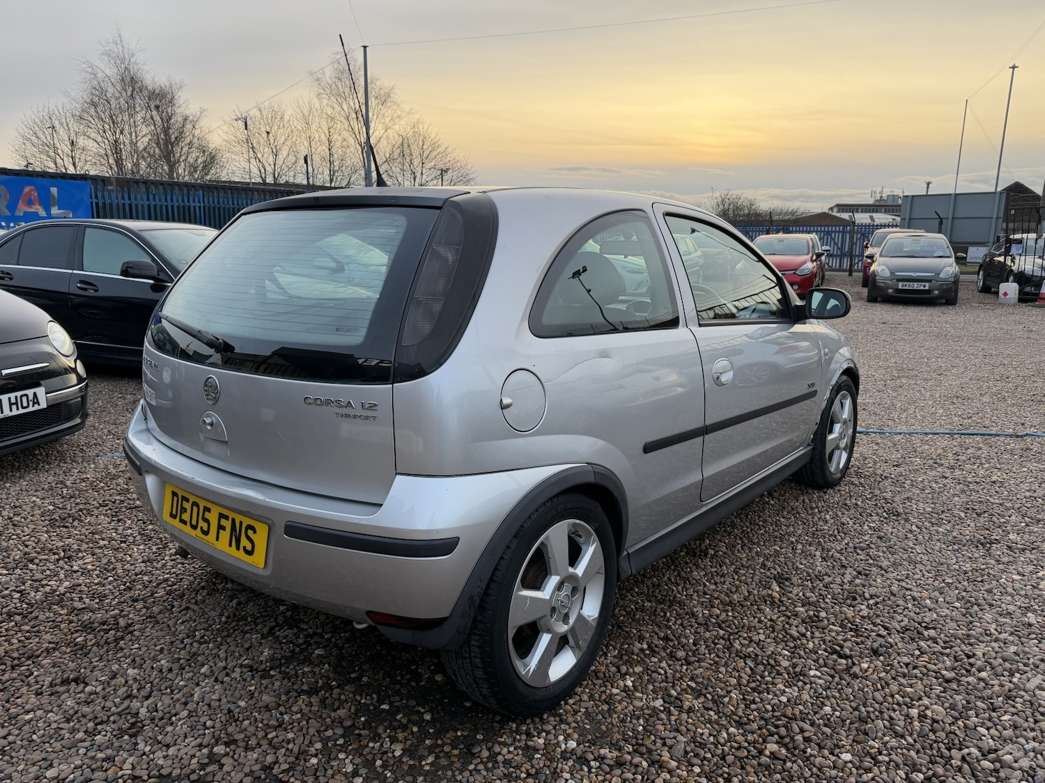 Used Vauxhall Corsa 2005 for sale - 77558623: Photo 5