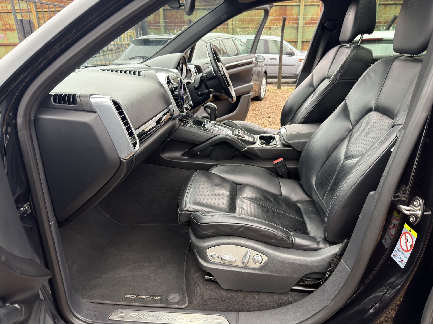 Used Porsche Cayenne 2014 for sale - 76591560: Photo 11