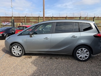 Used Vauxhall Zafira Tourer 2014 for sale - 77881154: Photo