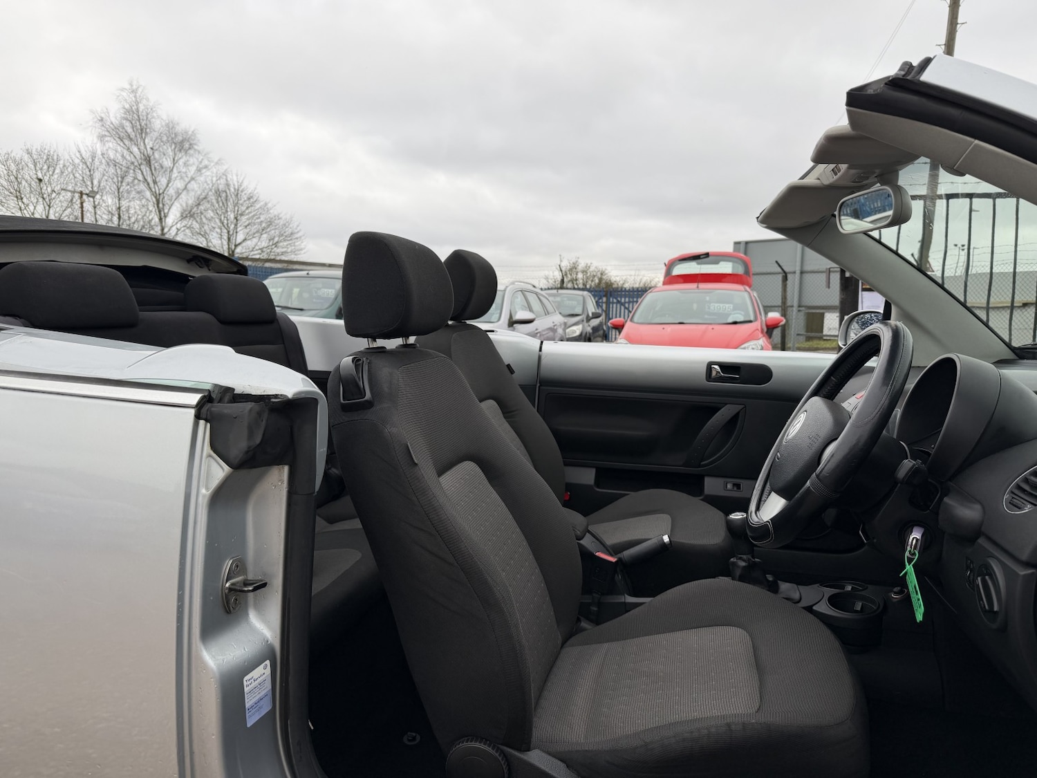 Used Volkswagen Beetle 2006 for sale - 77792941: Photo 12